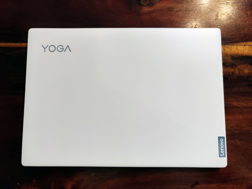 Yoga Slim 7 Carbon